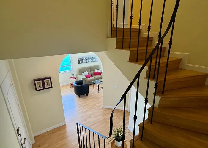 Maravilloso Duplex Frente Al Mar Con Parking Propio A Pie De Playa Апартаменты *